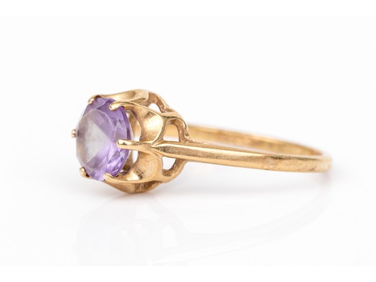 14k Yellow Gold Vintage Synthetic Purple Sapphire Solitaire Ring, Size 6.25
