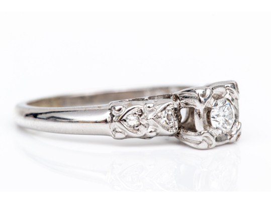 14k White Gold Vintage Diamond Ring, App. 0.12 TCW, Size 5.75