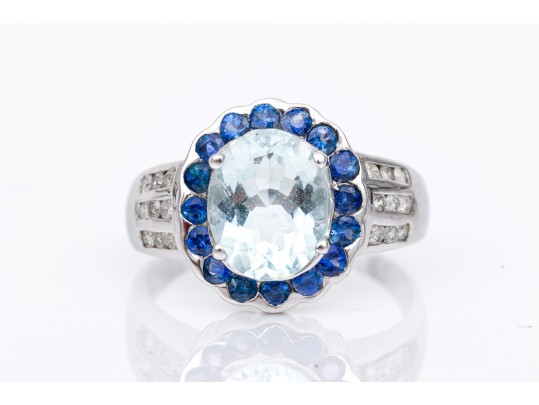 14k White Gold Contemporary Aquamarine Blue Sapphire And Diamond Halo Ring, Size 7.5