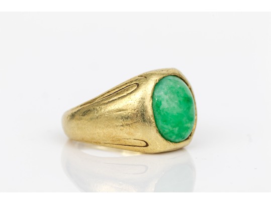 14k Yellow Gold Vintage Green Nephrite Jade Ring , Size 2.75
