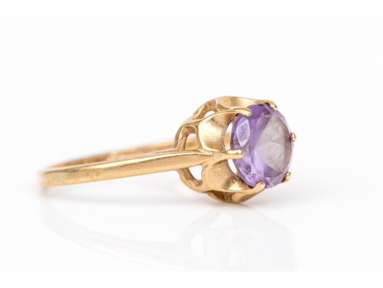 14k Yellow Gold Vintage Synthetic Purple Sapphire Solitaire Ring, Size 6.25