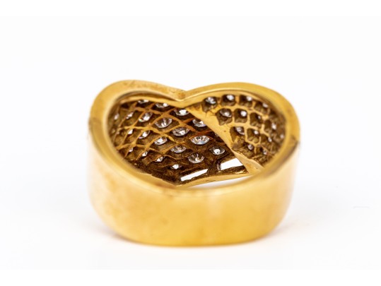 14k Yellow Gold Beautiful Pave Diamond Set Crossover Ring, App. 0.84 TCW, Size 3.75