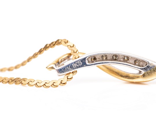 14k Gold Retro Diamond Set Twist Pendant, App. 0.17 TCW, With Chain