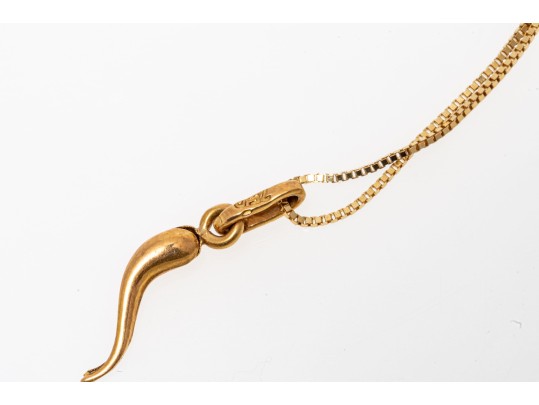 18k Yellow Gold 26