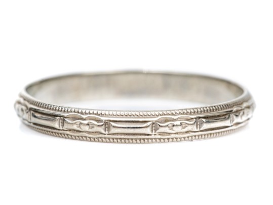 18k White Gold Vintage 2.5mm Patterned Band Ring, Size 7-