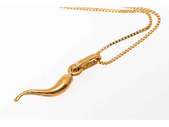18k Yellow Gold 26