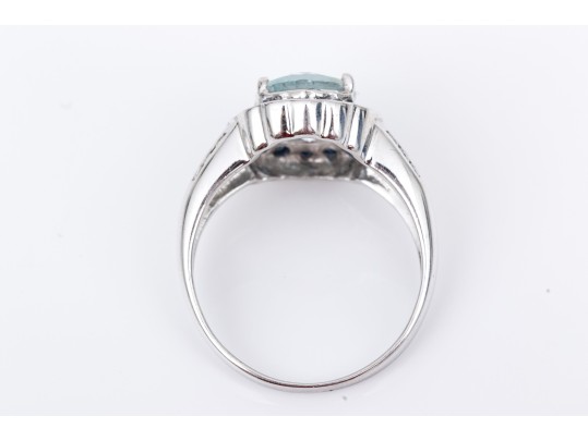 14k White Gold Contemporary Aquamarine Blue Sapphire And Diamond Halo Ring, Size 7.5