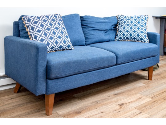 Modern Loveseat With Accent Pillows