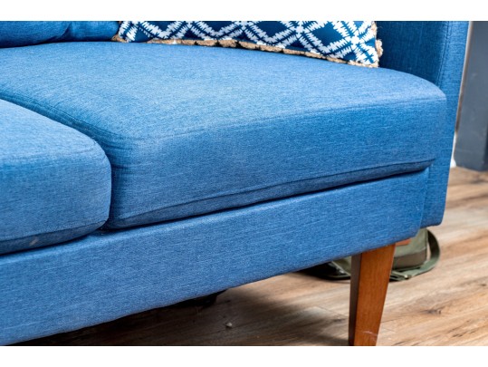 Modern Loveseat With Accent Pillows