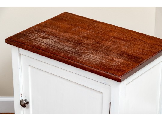 Pair Of Chris Craft Farmhouse Chic Nighstands