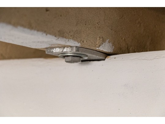 Composite Twin Pedestal Table With Six Cast Classics Aluminum Chairs