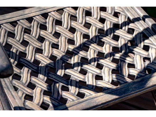 Composite Twin Pedestal Table With Six Cast Classics Aluminum Chairs