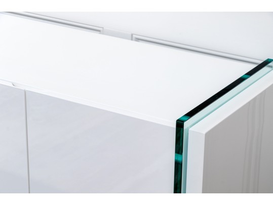 Chic Sideboard With Glass Supports