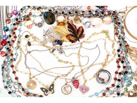 Collection Of Fashion And Costume Jewelry Bracelets, Necklaces, Rings And Brooches