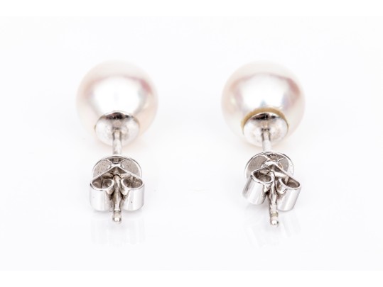 18k White Gold Lovely 7.5 Mm Cultured Pearl Earrings
