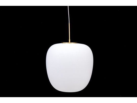 Cieling Mounted Pendant Lighting Fixture With Oversized White Shade