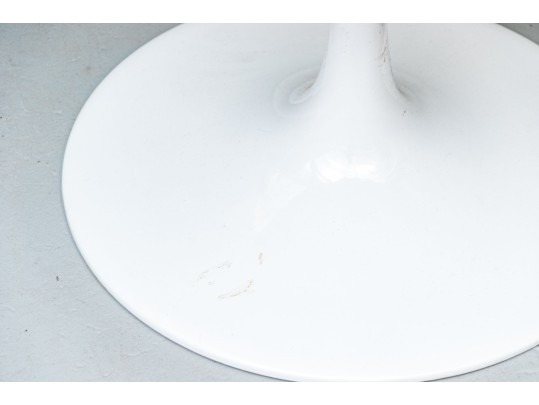 Pair Of Eero Saarinen Style Tulip Chairs