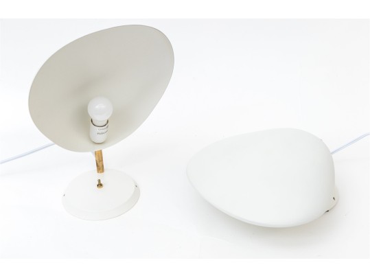 Pair Of Stilnova Chic White Shell Form Wall Sconces