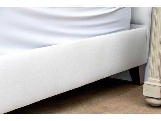 Queen Sized Bedstead With Headboard