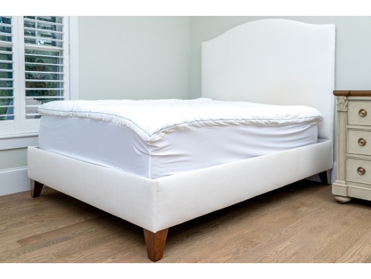 Queen Sized Bedstead With Headboard