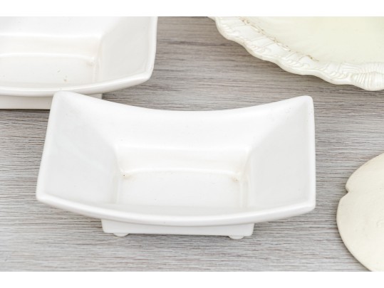 Group Of Ten Ceramic Decorative Wares