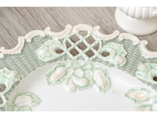 Decorative Eleven Piece Ceramics