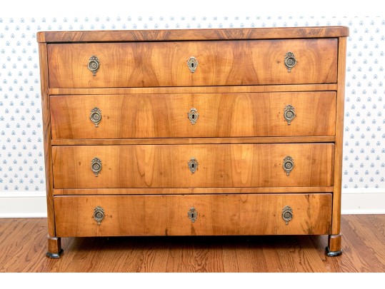 Finely Veneered Biedermeier Dresser