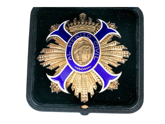 Al Merito Civil Enameled Pin