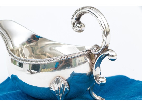 English A C & Sons Ltd London Sterling Silver Sauceboat, 5.81 Ozt.