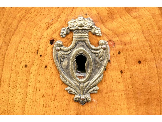 Finely Veneered Biedermeier Dresser