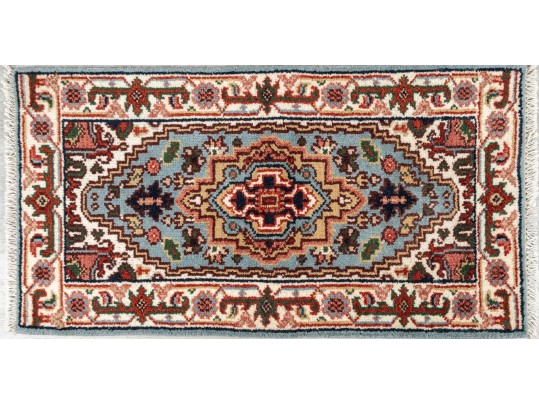 Hand-Knotted Wool Serapi Rug (3'11
