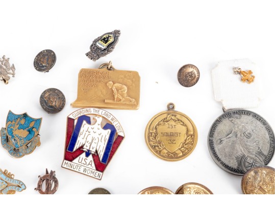 Collection Of Military, Service & Commemorative Pins, Medals & Buttons
