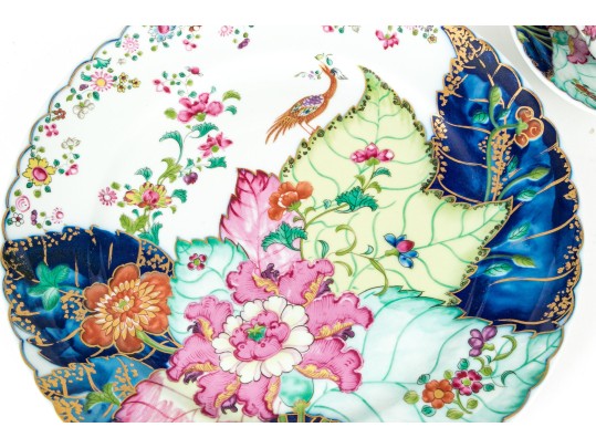 Vista Alegre Mottahedeh Repro Tobacco Leaf Pattern China