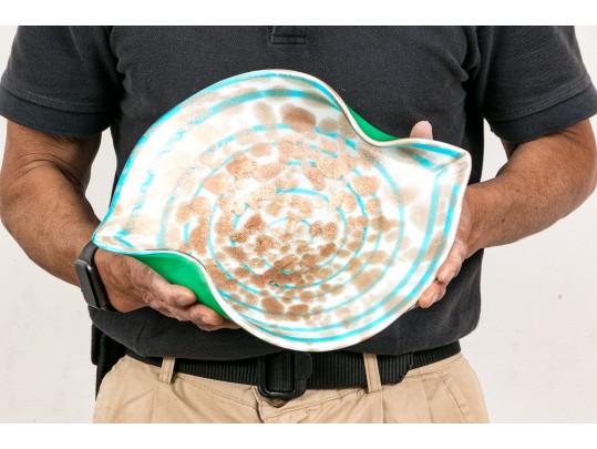 Mid-Century Modern Art Glass Centerpiece Bowl