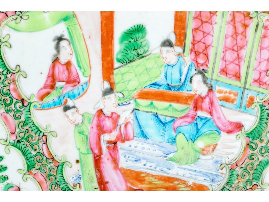 Chinese Export Rose Medallion Porcelain Charger, Ca. 1840