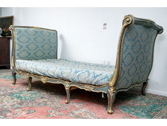 18th C. French Bow Front Daybed