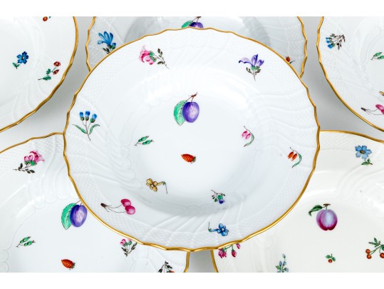 Set Of Six Italian Richard Ginori Porcelain Bowls