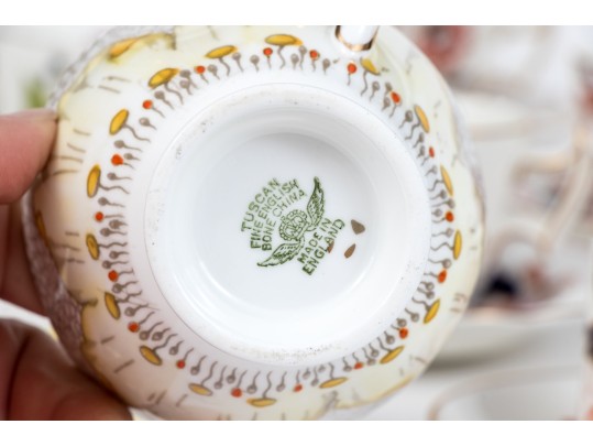 Seventeen Vintage Teacups And Saucers