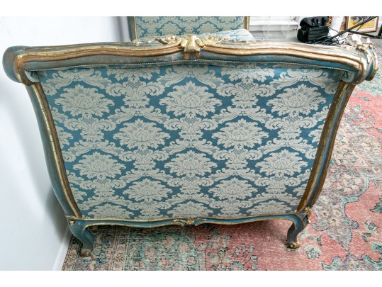18th C. French Bow Front Daybed