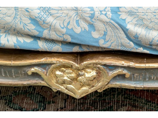18th C. French Bow Front Daybed