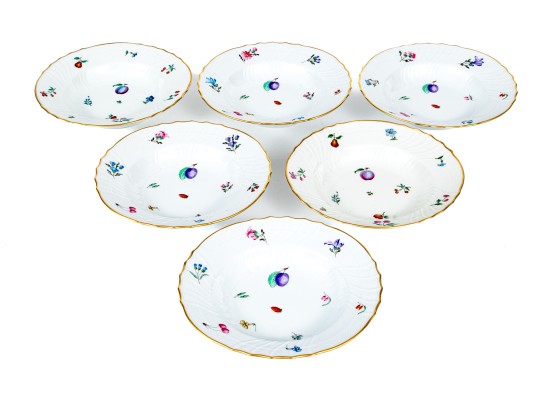 Set Of Six Italian Richard Ginori Porcelain Bowls