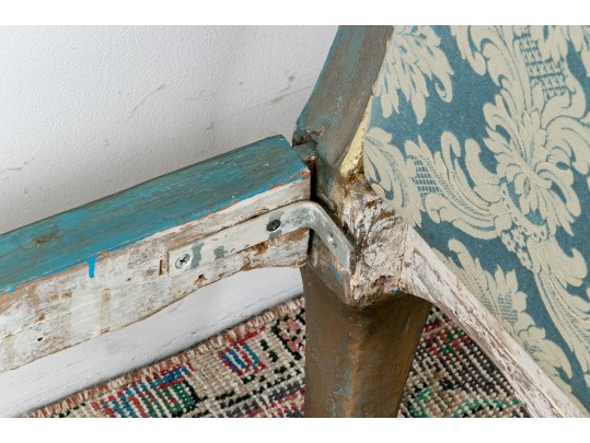 18th C. French Bow Front Daybed