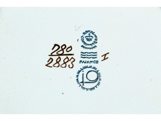 Nils Thorsson Mid-century Royal Copenhagen Ceramic Square Bowl