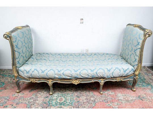 18th C. French Bow Front Daybed