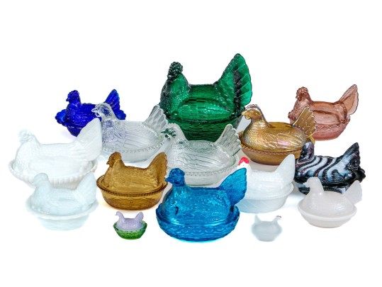 Collection Of Fifteen Vintage Glass Hens On Nests
