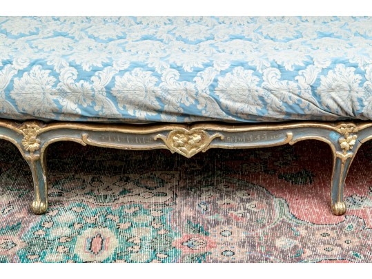 18th C. French Bow Front Daybed