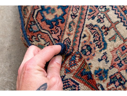 Hand-knotted Persian Senneh Carpet, 6'-8