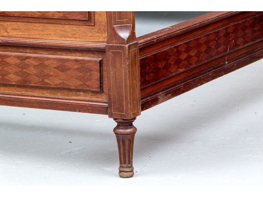 Beautiful Gilded Age Bedstead, Ca. 1890 - 1920 