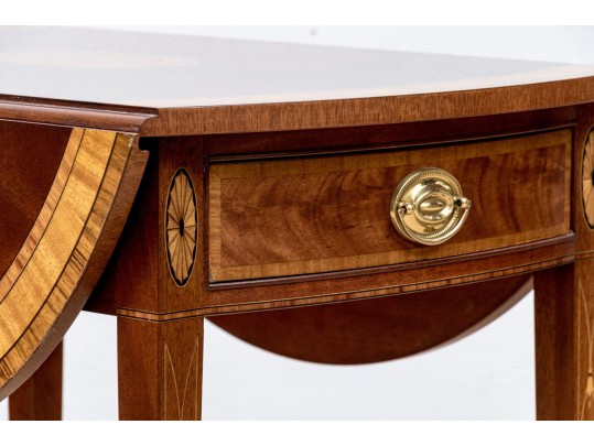 Gorgeous Satinwood Banded Mahogany Drop Leaf Table