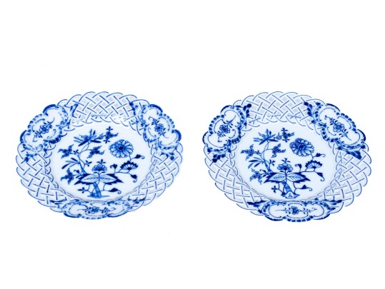Pair Of Meissen Blue And White Porcelain Plates